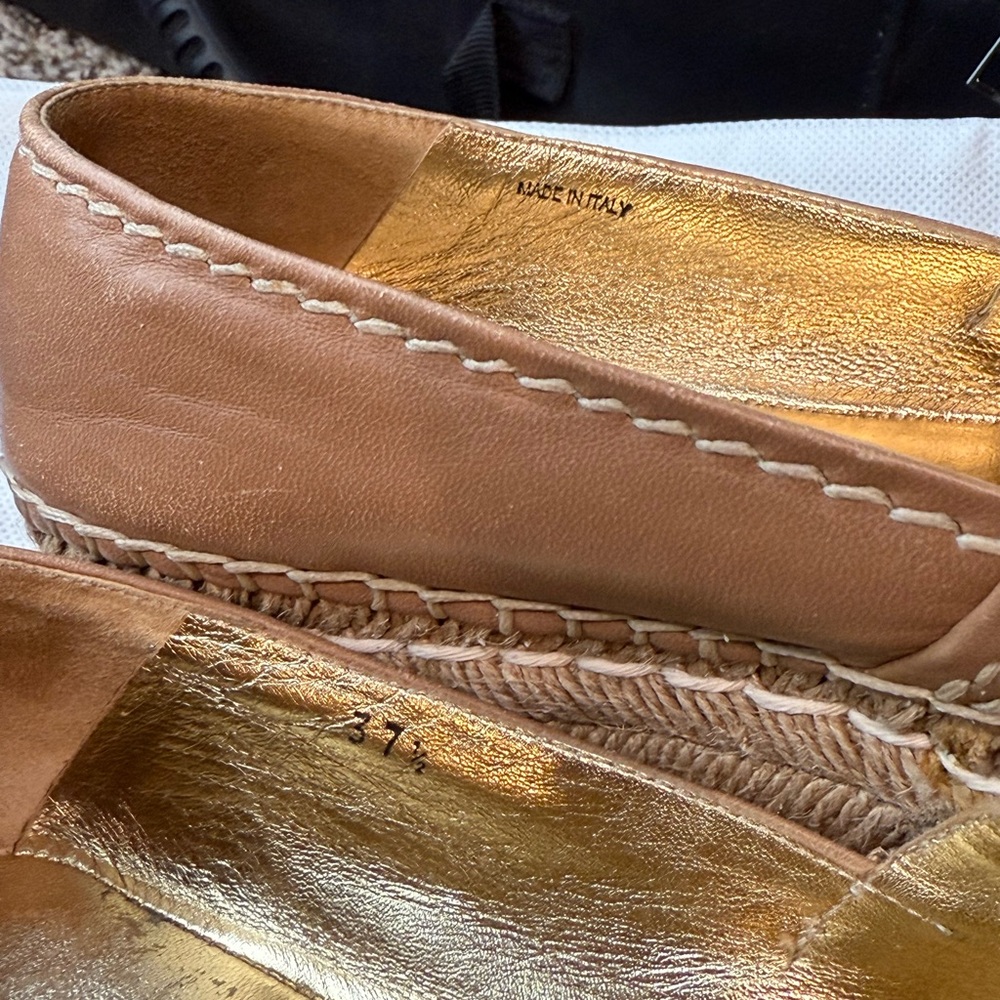 Prada Wedges Sandals Tan Leather with Gold Accents - Picture 4 of 5